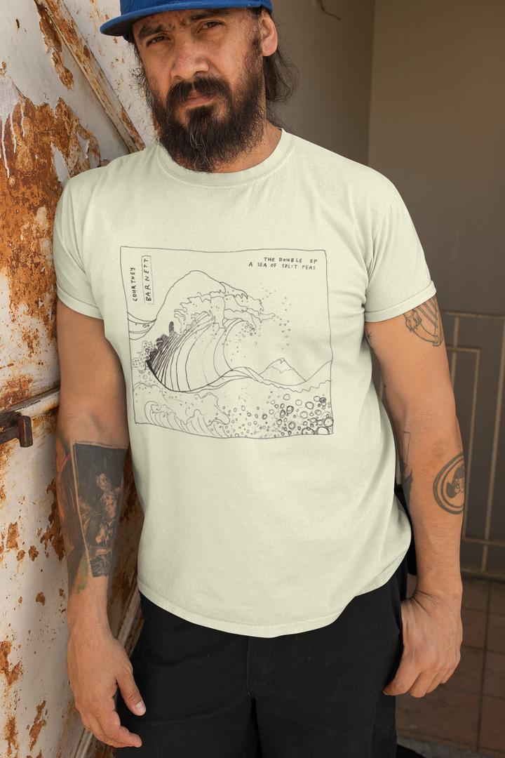 **IMPORTED FROM THE U.S.A - We have very limited stock of this t-shirt, and once it is sold out we are unable to get new stock as it has been discontinued**
Courtney Barnett began her music career playing guitar with the grunge band Rapid Transit from 2010 to 2011. Following that, she played guitar and vocals with the psych country band. In 2013, Barnett released her own EP titled 'A Sea of Split Peas', which gained international acclaim.
