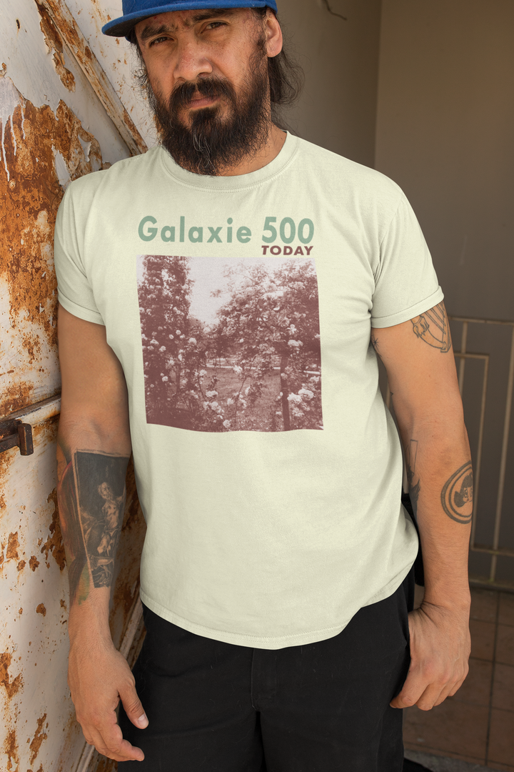 Galaxie 500 weren't really doing what everyone else was at the time. While American indie in the late 80s was mostly indie rock and post-punk, Galaxie 500 were different. They made dreamy pop music with clean guitar tones and high pitched singing. While beloved by critics, especially in the UK, Galaxie 500 never received much commercial success. If you are reading this, you probably would agree, that was a travesty, without doubt one of the most incredible bands of the 80s.