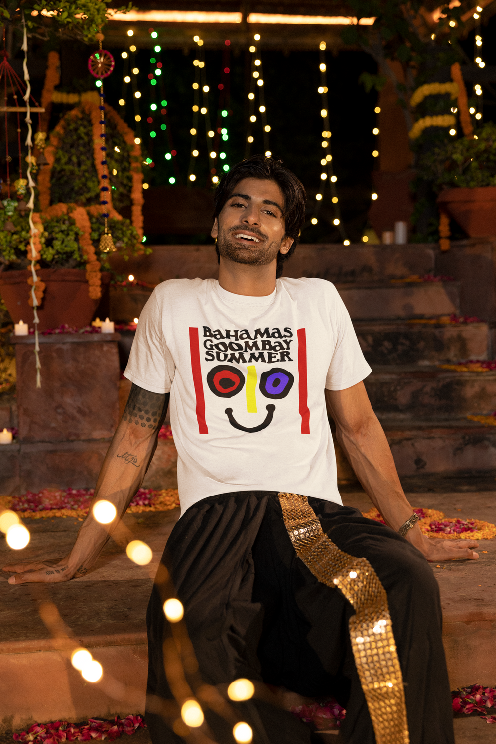 As Worn By Jaco Pastorius - Bahamas Goombay Summer Festival T-Shirt
This is a great tribute T shirt to the greatest jazz bass player of all time Jaco Pastorius. He can be seen wearing this shirt in the great documentary 'Jaco' and in many photos from his classic period.