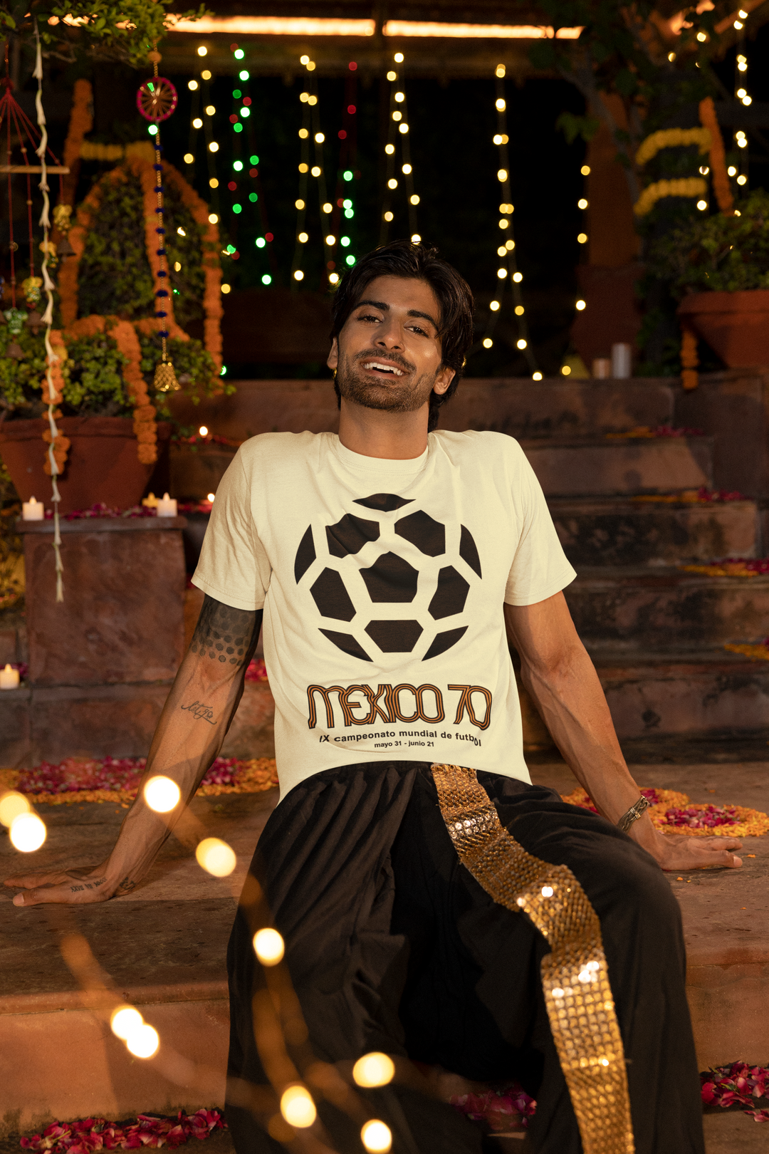 Mexico 70 / 1970 World Cup Football Soccer Retro Vintage style T-Shirt.
We love a retro t-shirt here and our ultra cool Mexico 70 Football World Cup t-shirt is no exception.