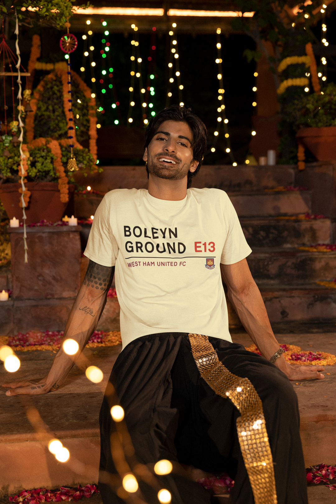 Looking for a stylish way to show your support for West Ham United Football Club? Check out our T-Shirt featuring The Boleyn Ground, former home of the Hammers, showing the famous Boleyn Ground road sign, This eye-catching shirt is sure to turn heads.